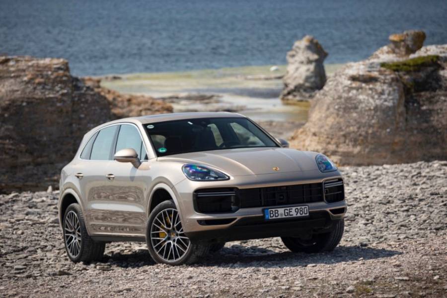Porsche Cayenne for hire from AM Auto Rent